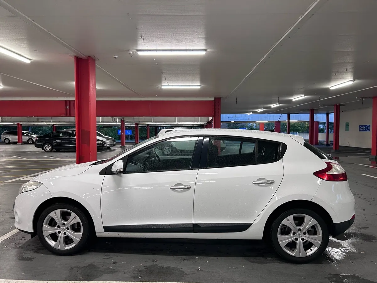 Renault Megane - 2010 - Excellent Condition - Image 4