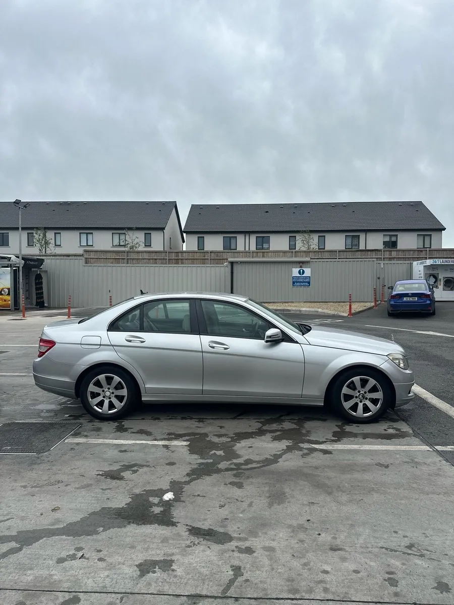 Mercedes C200 - Image 1