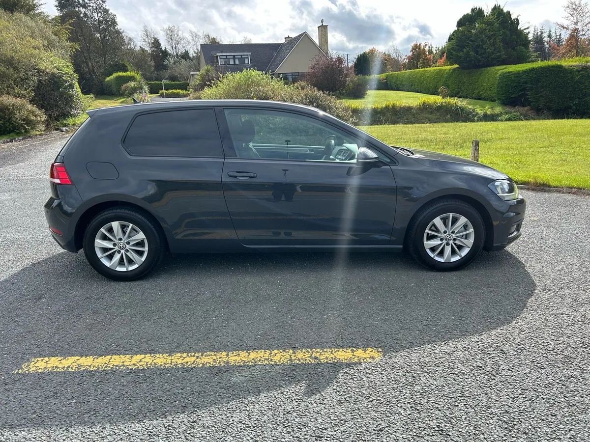 VOLKSWAGEN GOLF 2018 - Image 2