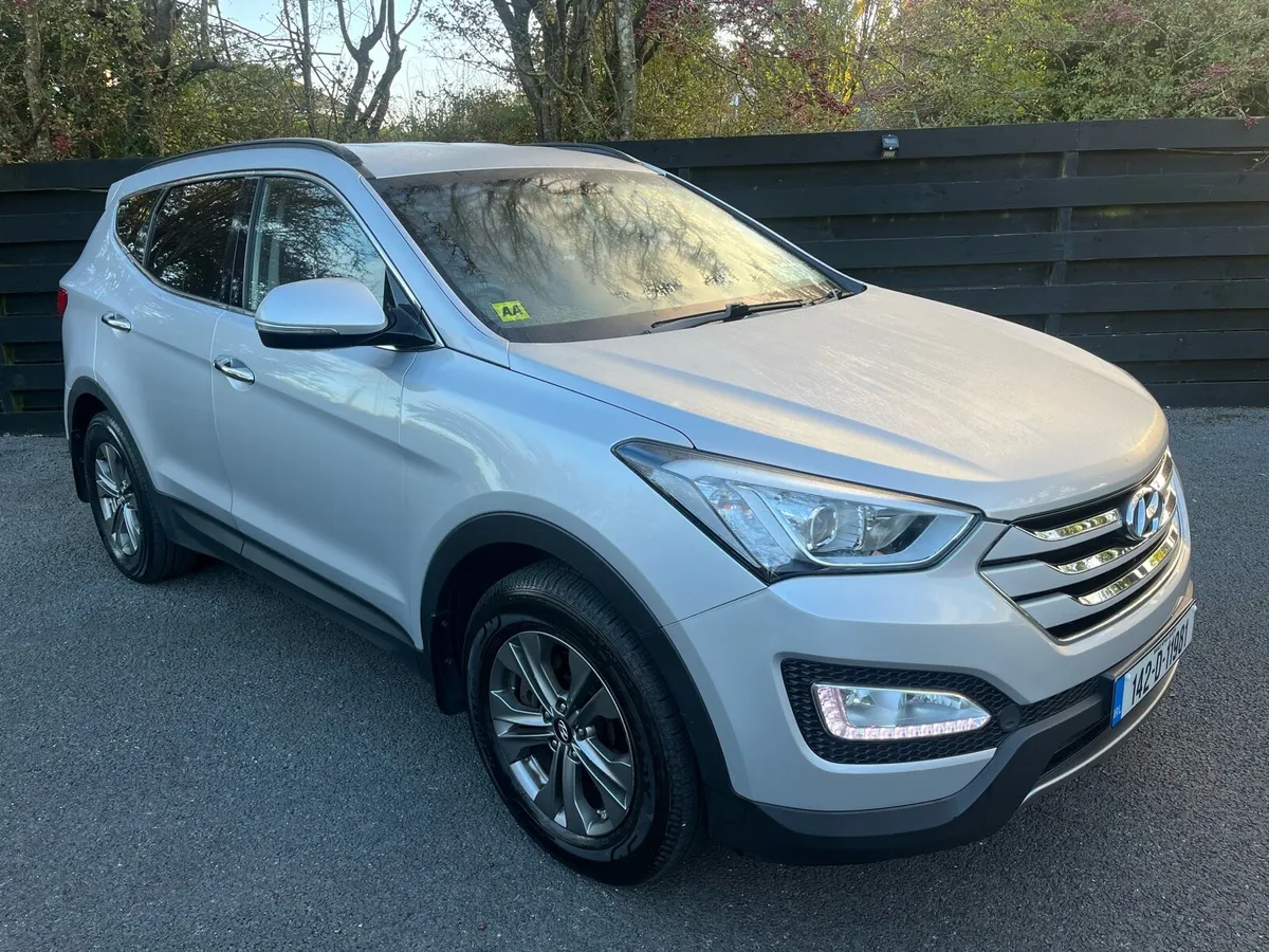 Hyundai Santa Fe 2014 - Image 2