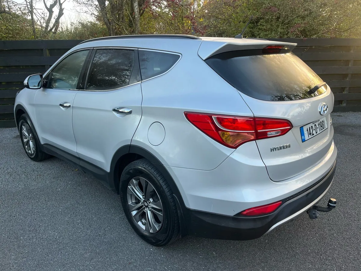 Hyundai Santa Fe 2014 - Image 4