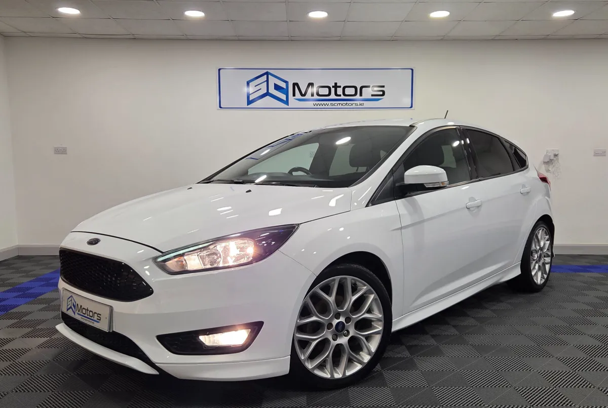 182 Ford Focus 1.5Diesel - ST Line Appearance Pack - Image 1