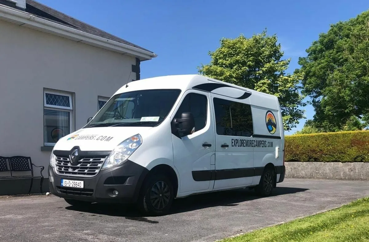 Renault Master Campervan 2015 - Image 2