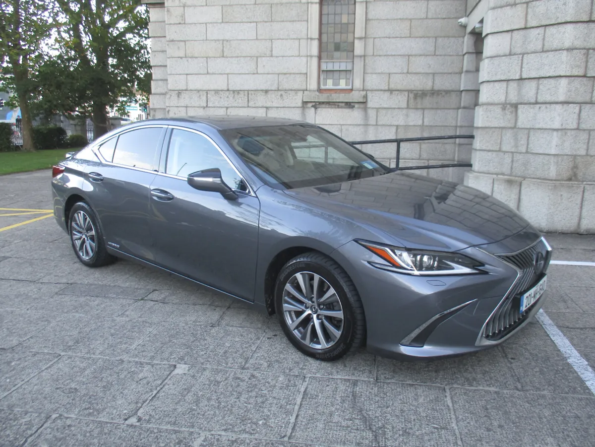 2020 LEXUS ES 300H EXECUTIVE - Image 1
