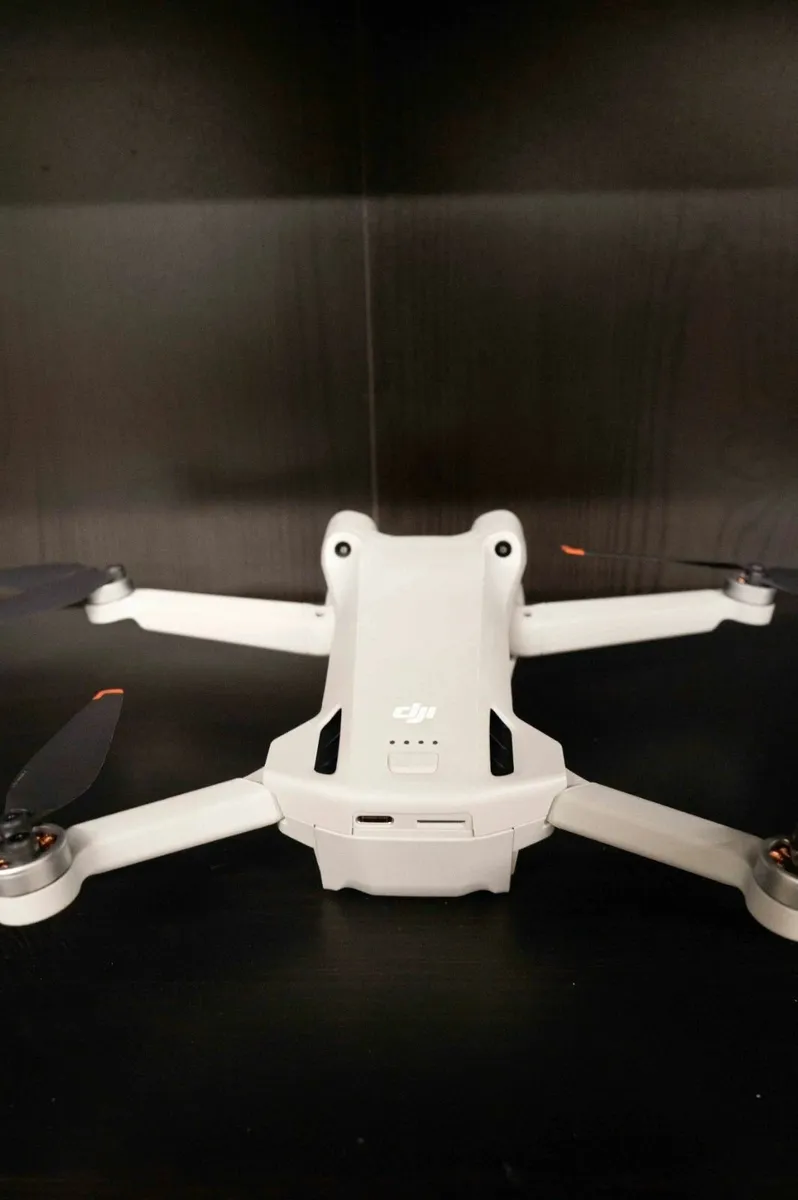 dji mini 3 pro + DJI RC + fly more combo - Image 4
