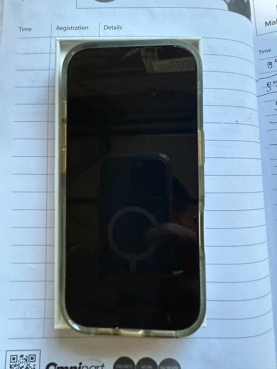 iPhone 16 pro - Image 1