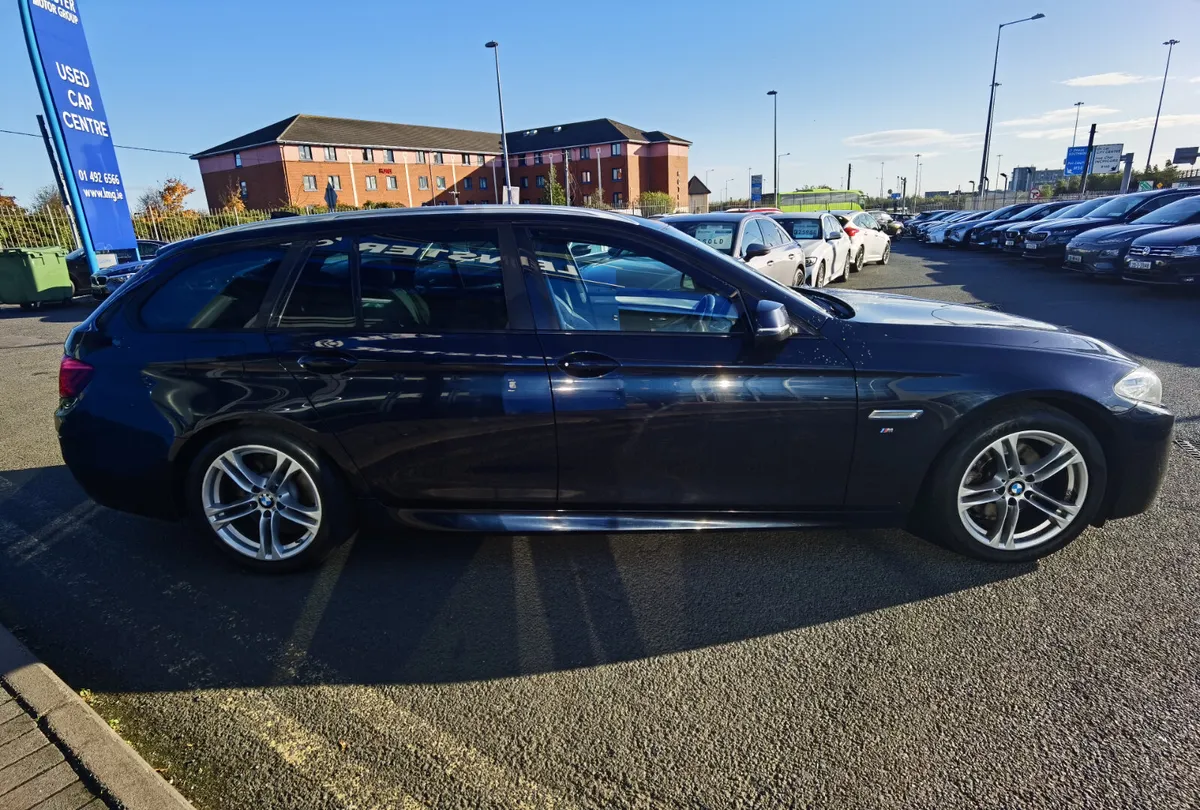 BMW 5 SERIES 520D M SPORT AUTOMATIC ESTATE - Image 4
