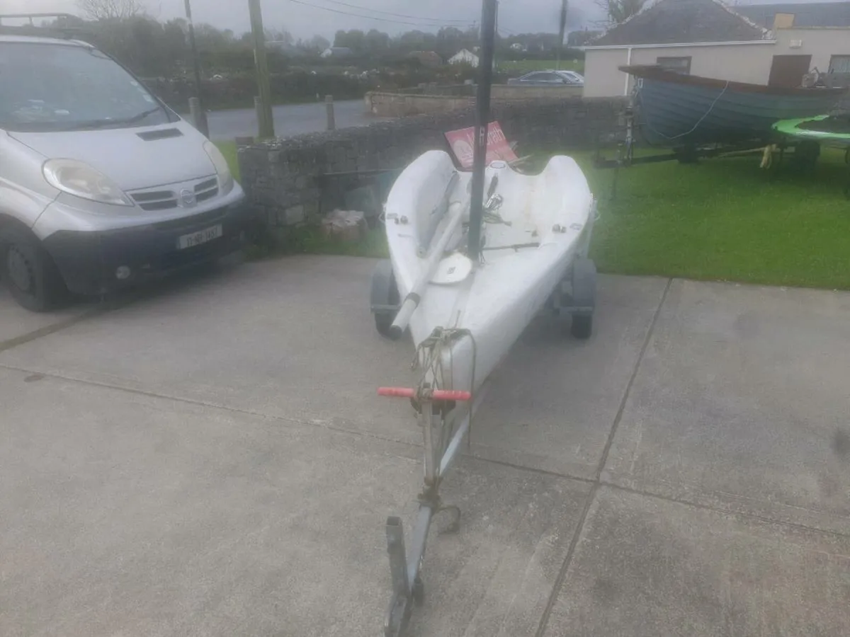 Topaz sailing dinghy - Image 3
