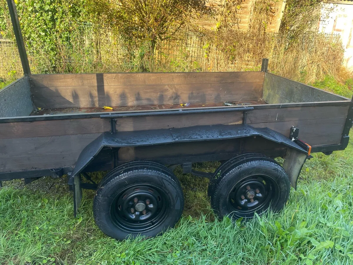 Trailer - Image 1