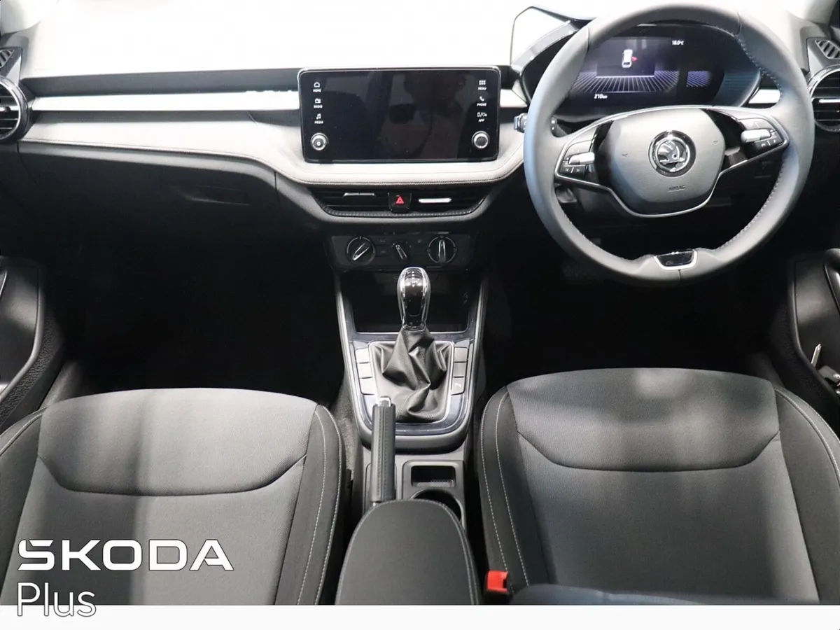 Skoda Fabia SELECTION 1.0 TSI DSG - Image 2