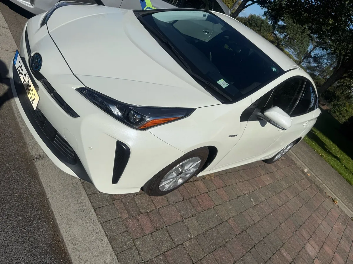 Toyota Prius 2020 Low mileage - Image 2