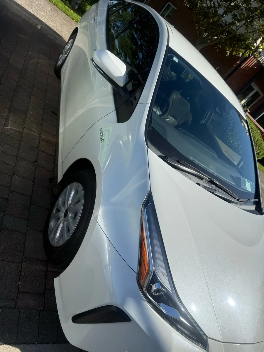 Toyota Prius 2020 Low mileage - Image 3