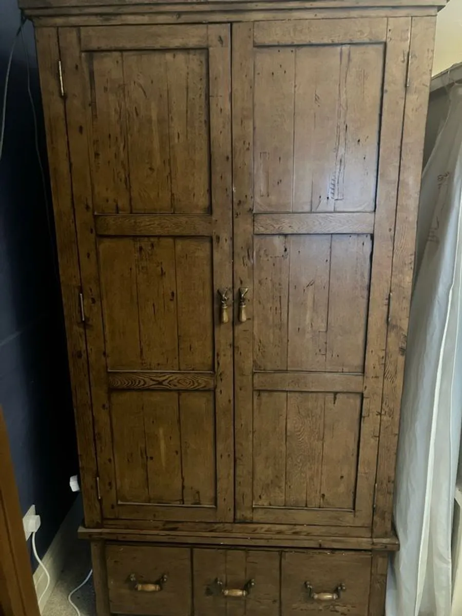 Cotswold furniture Wardrobe - Image 1