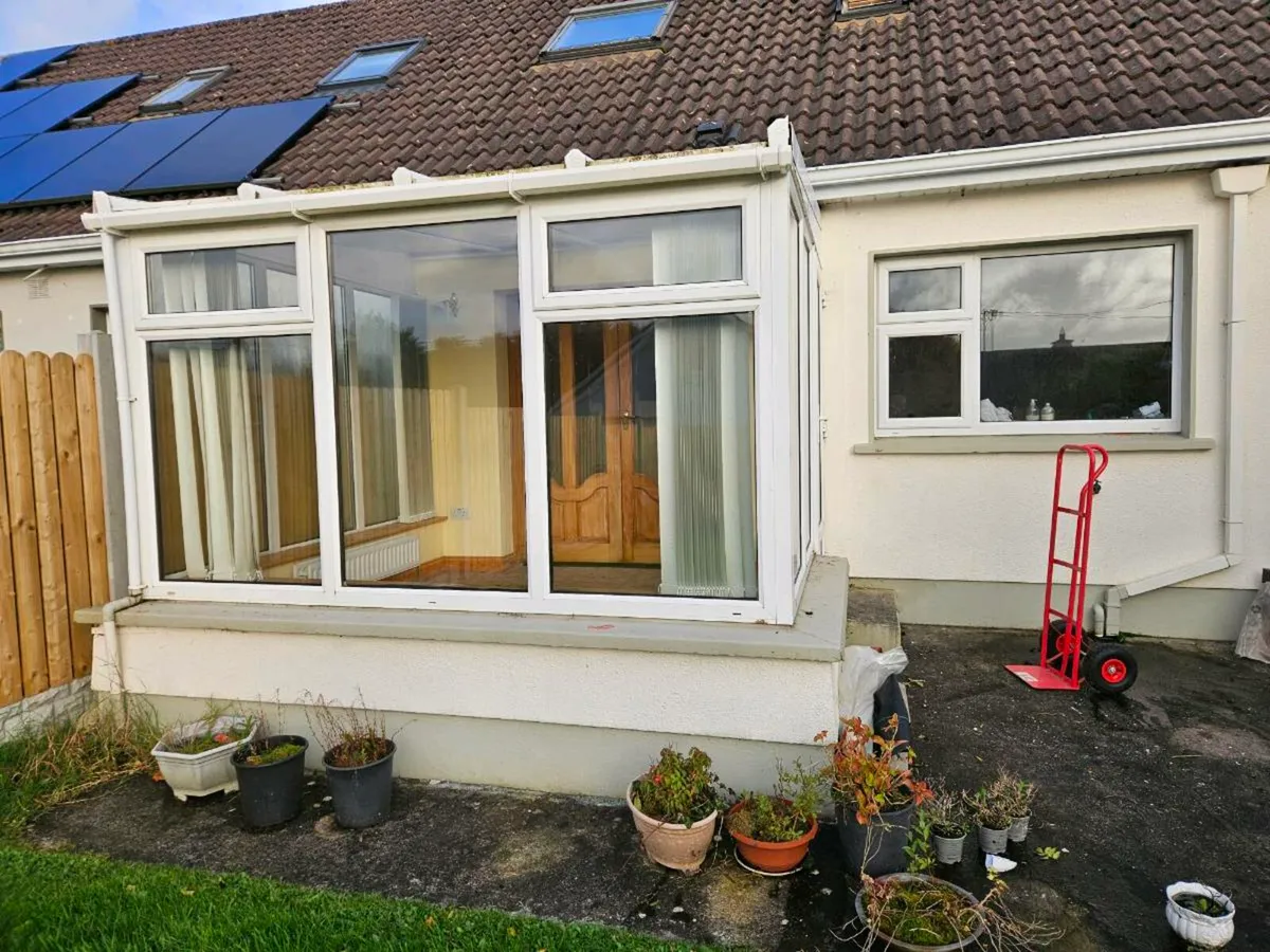 Conservatory  / sun room - Image 2