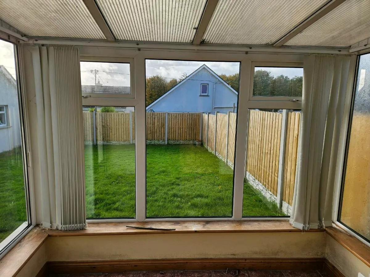 Conservatory  / sun room - Image 3