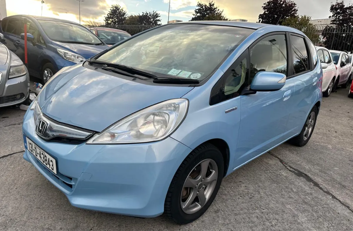 Honda Fit 2013 Automatic/ New Nct - Image 2