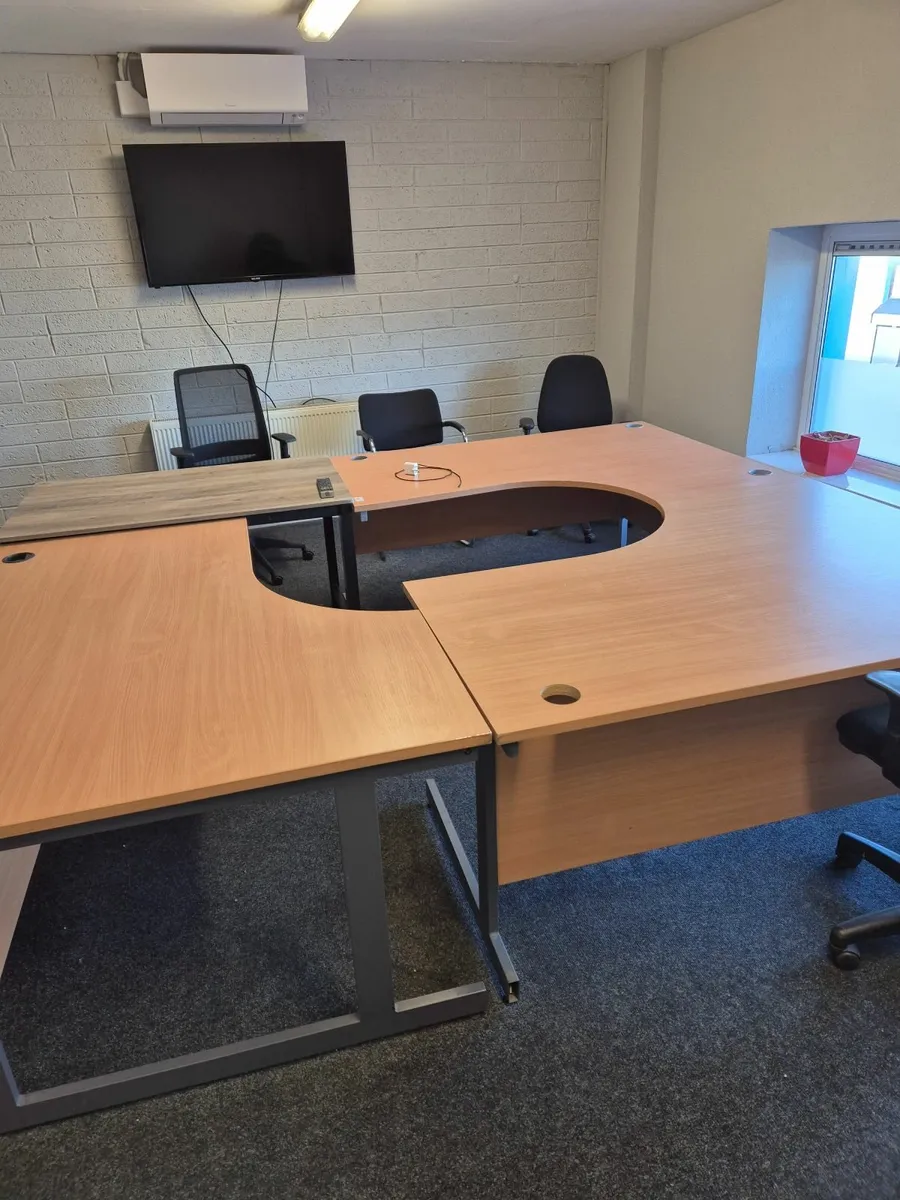 Office  Furniture - Image 4