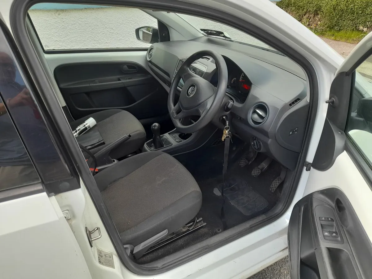 Volkswagen up! 2017 - Image 4