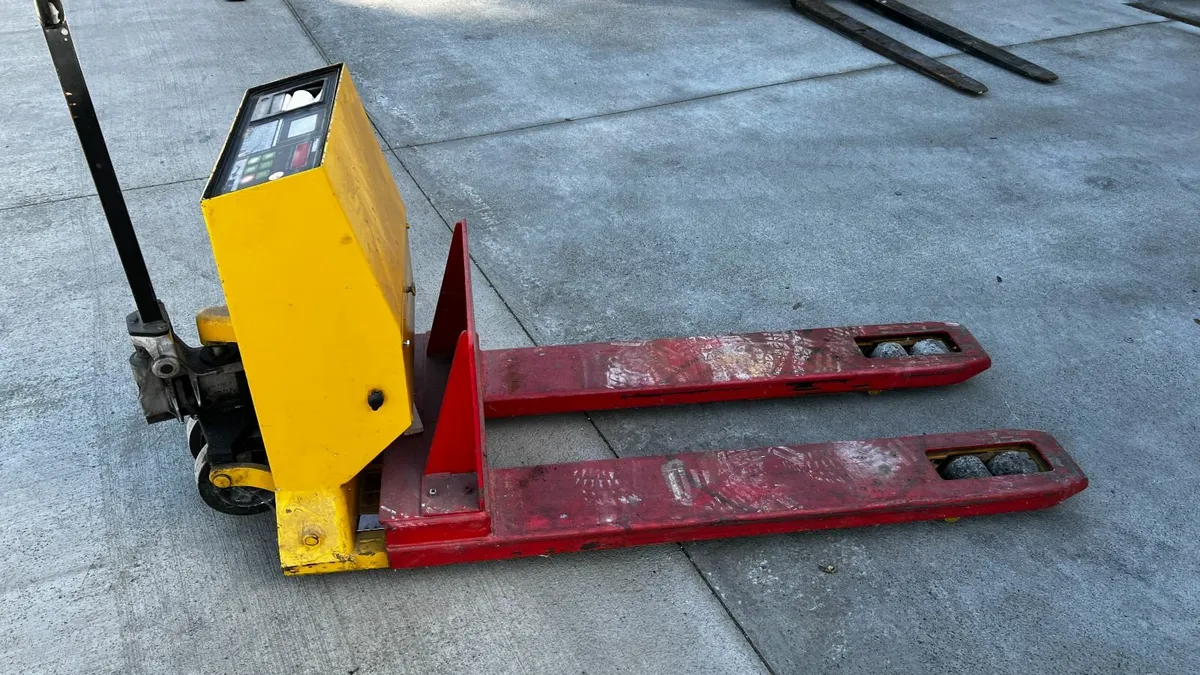 Pallet Truck mit Scale and Printer 1500 kg - Image 1