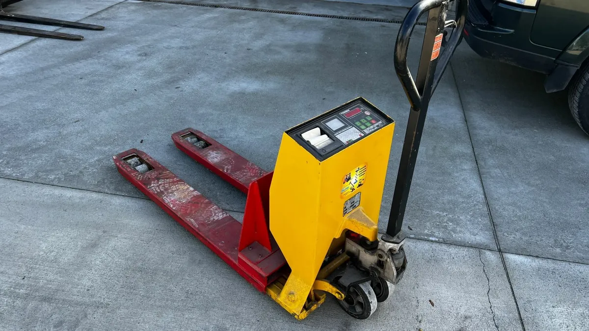 Pallet Truck mit Scale and Printer 1500 kg - Image 3