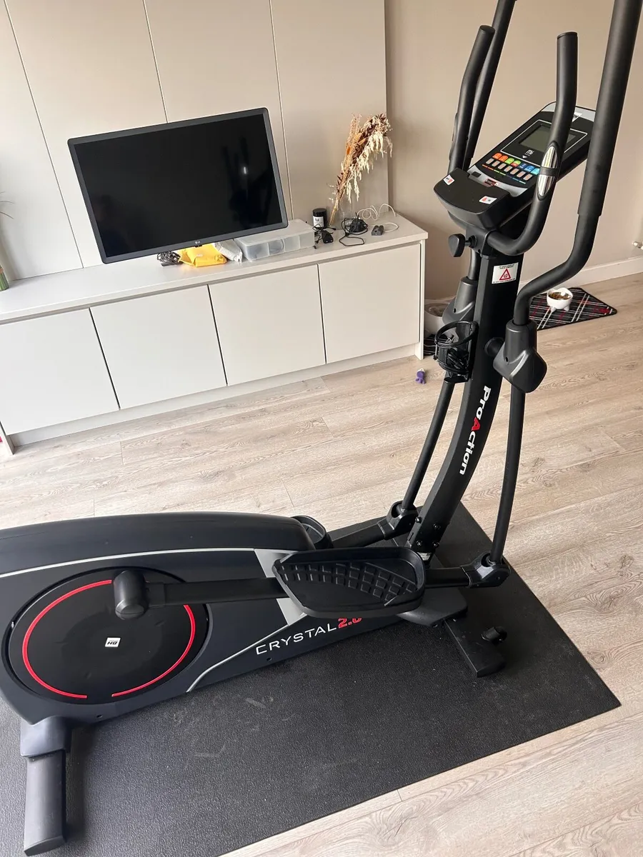 Crystal 2.0 ProAction Elliptical Cross-Trainer - Image 1