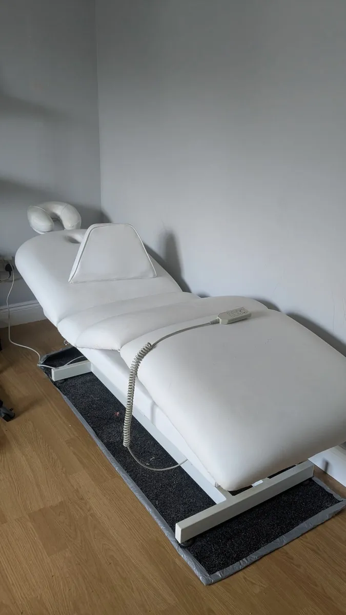 Electric Massage Plinth - Image 2