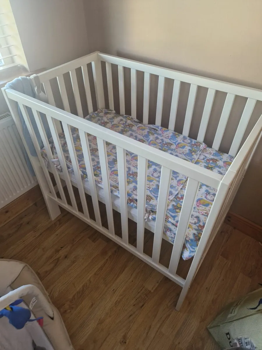Baby items - Image 1