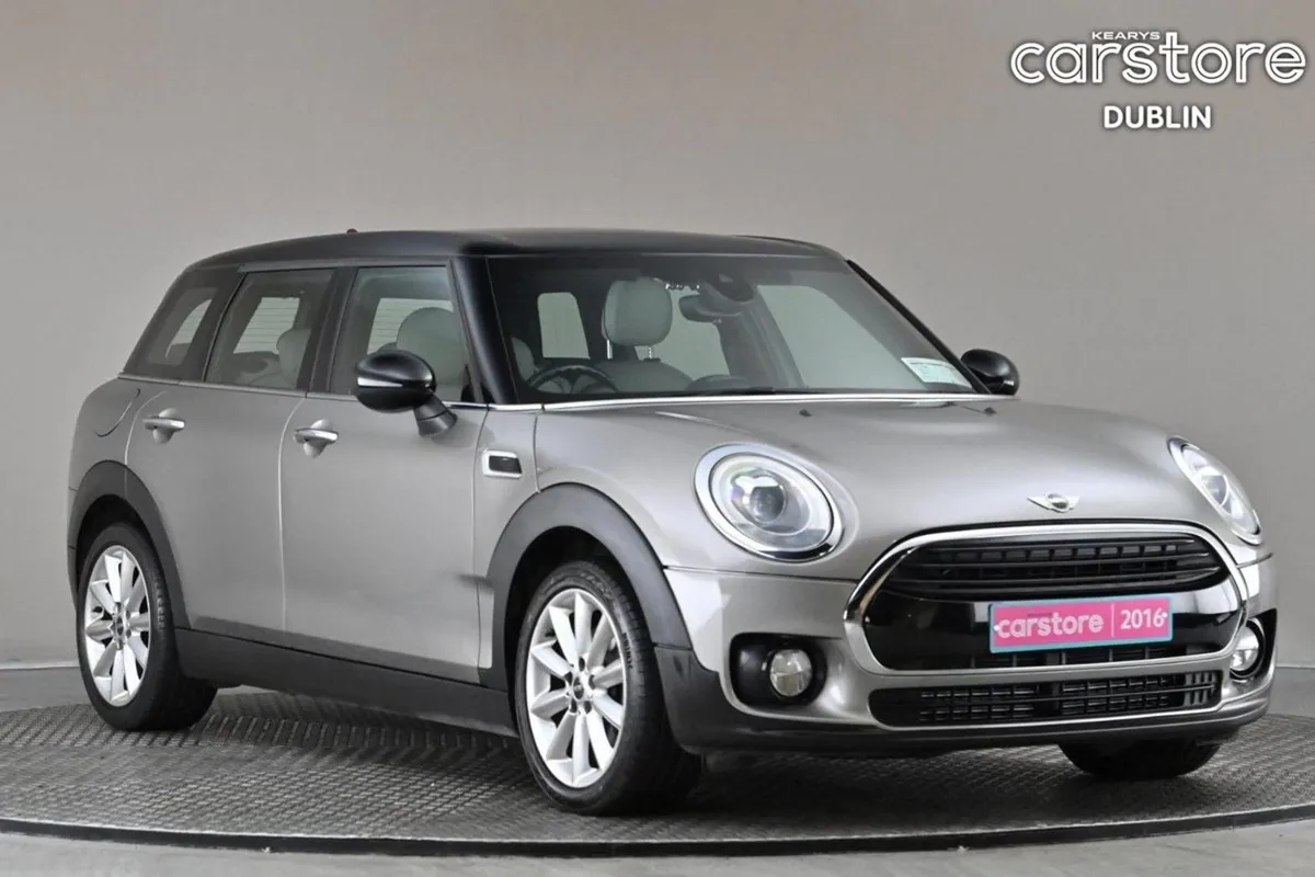MINI Cooper 2.0 D Clubman Auto 6DR  full Beige Le - Image 1