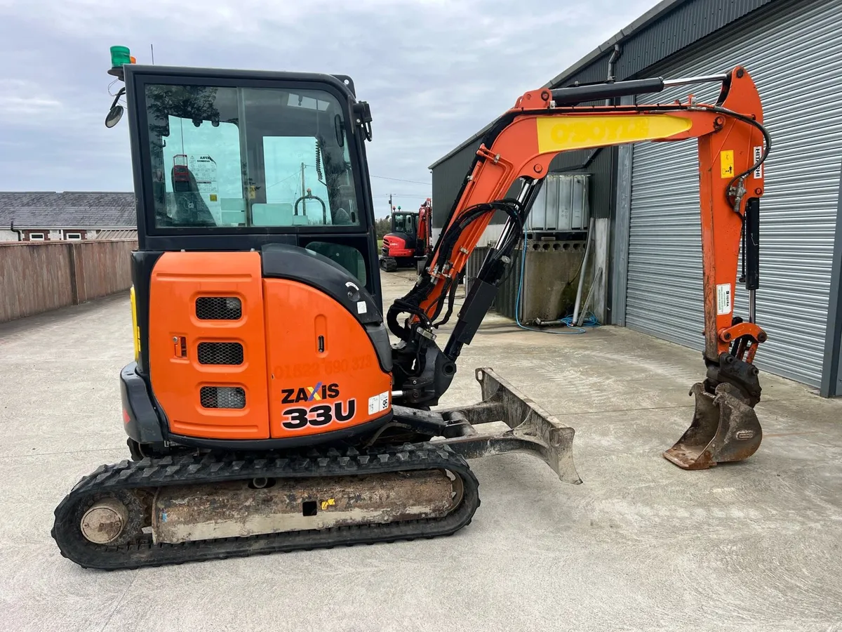 Hitachi ZX33 - Image 3