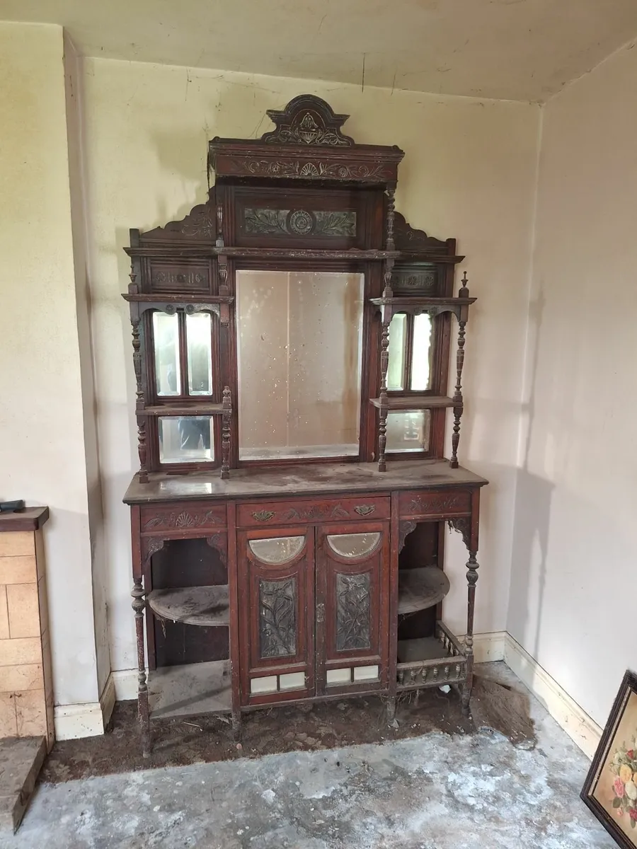 Dresser