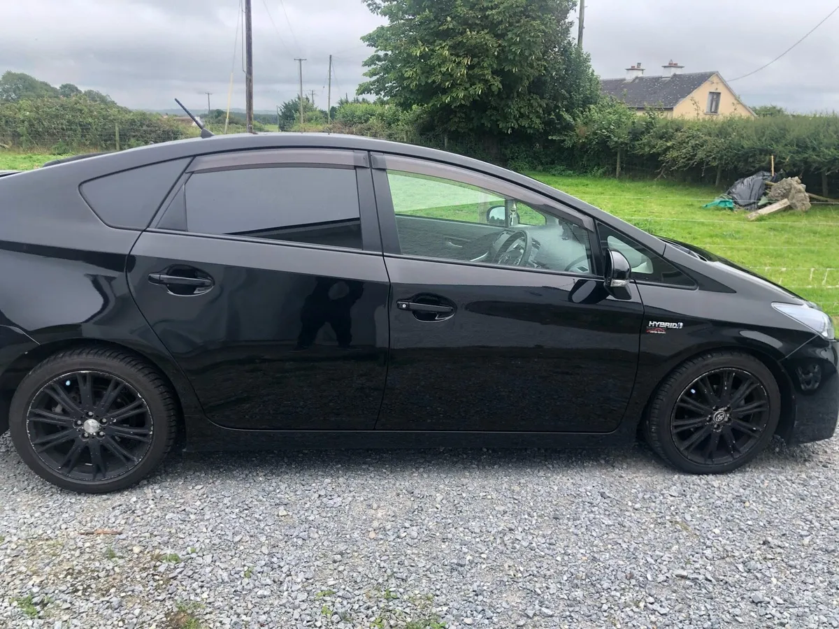 Toyota Prius - Image 2