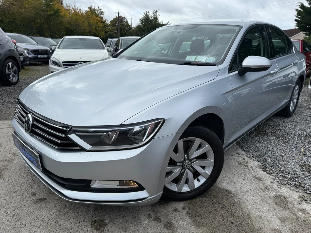 2016 Volkswagen Passat  1.6 TDI SE BLUEMOTION - Image 2