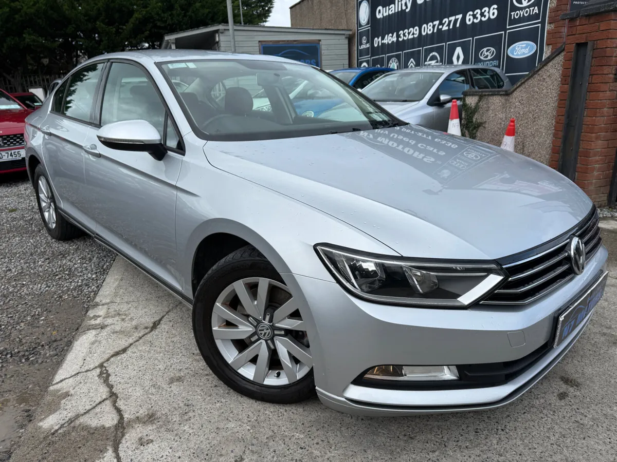 2016 Volkswagen Passat  1.6 TDI SE BLUEMOTION - Image 1