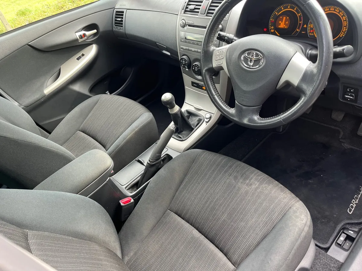 Toyota Corolla 2008 - Image 4