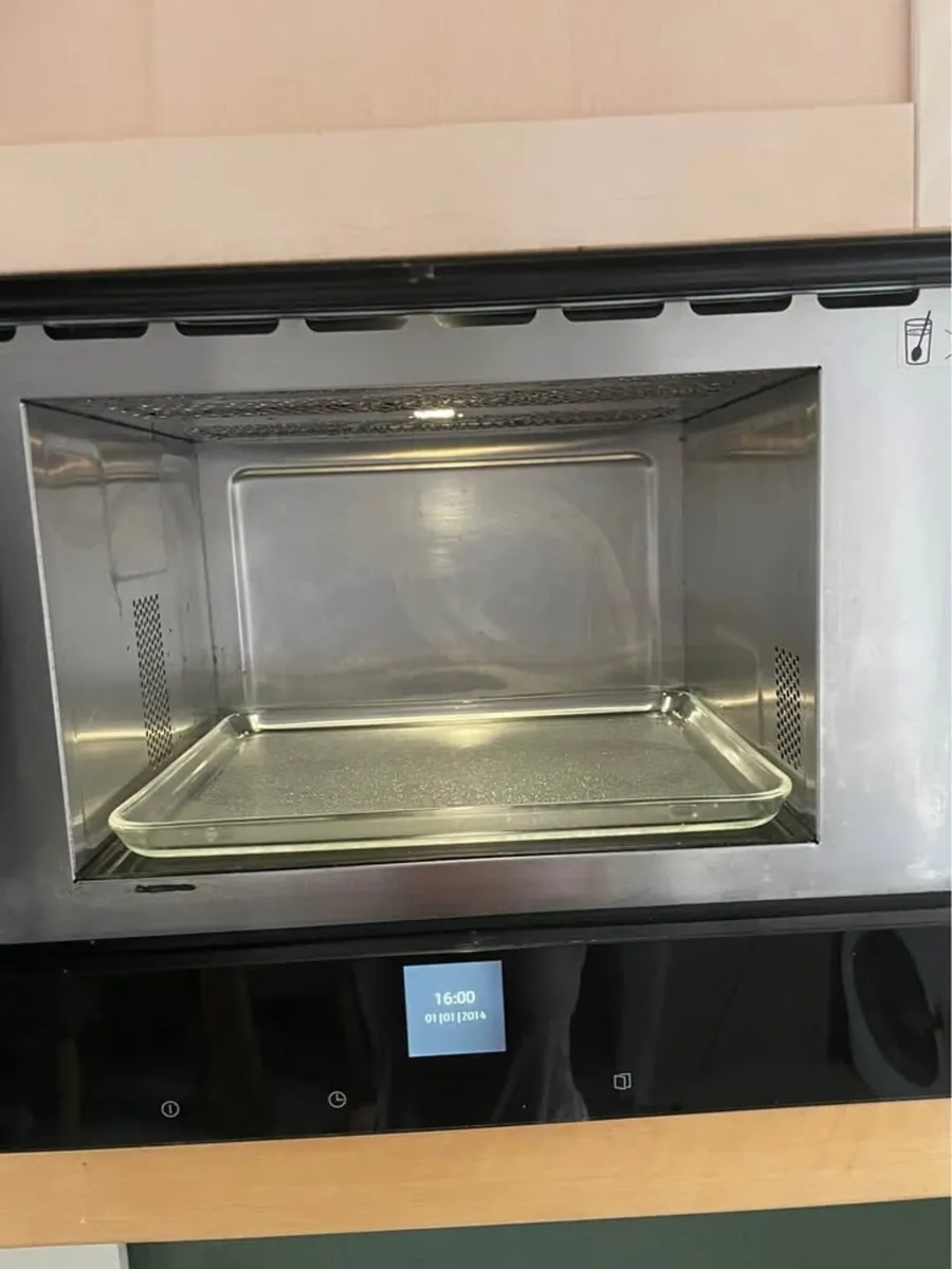 Neff integrated microwave oven / grill - Image 3