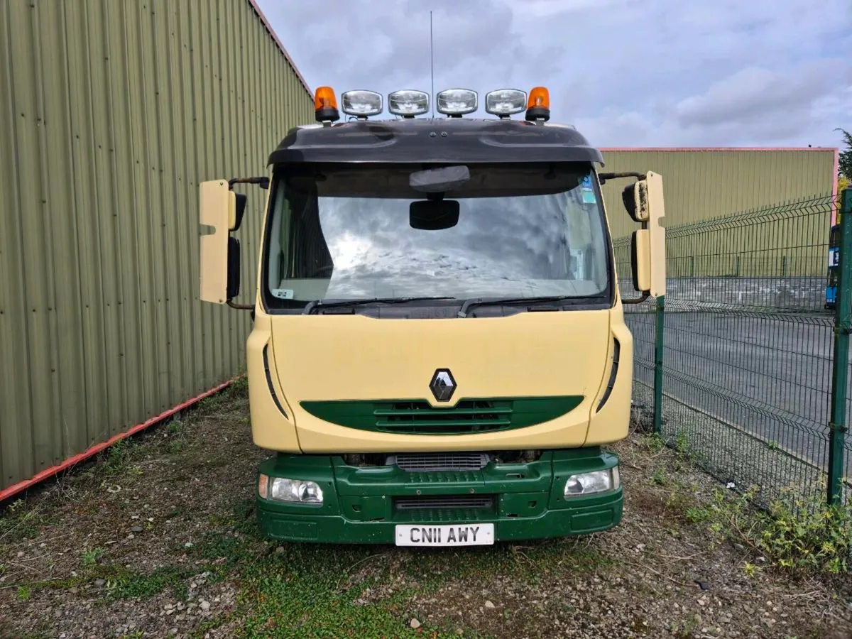 Renault Tow Truck 2011 - Image 4