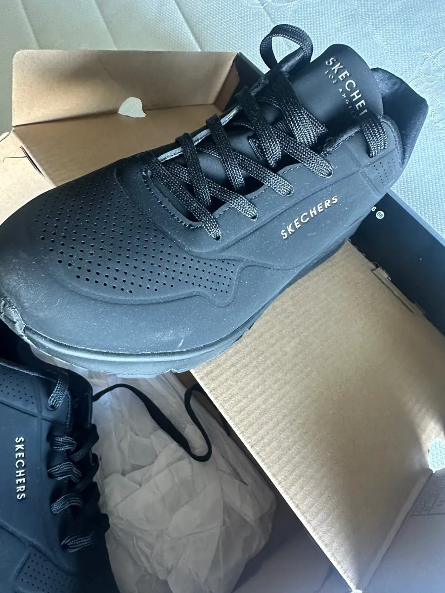Skechers with air cooled memory foam trainers - Image 3