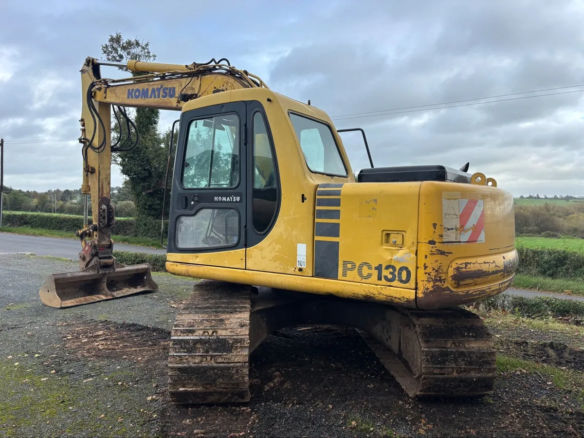 2001,KOMATSU PC130-6 - Image 1