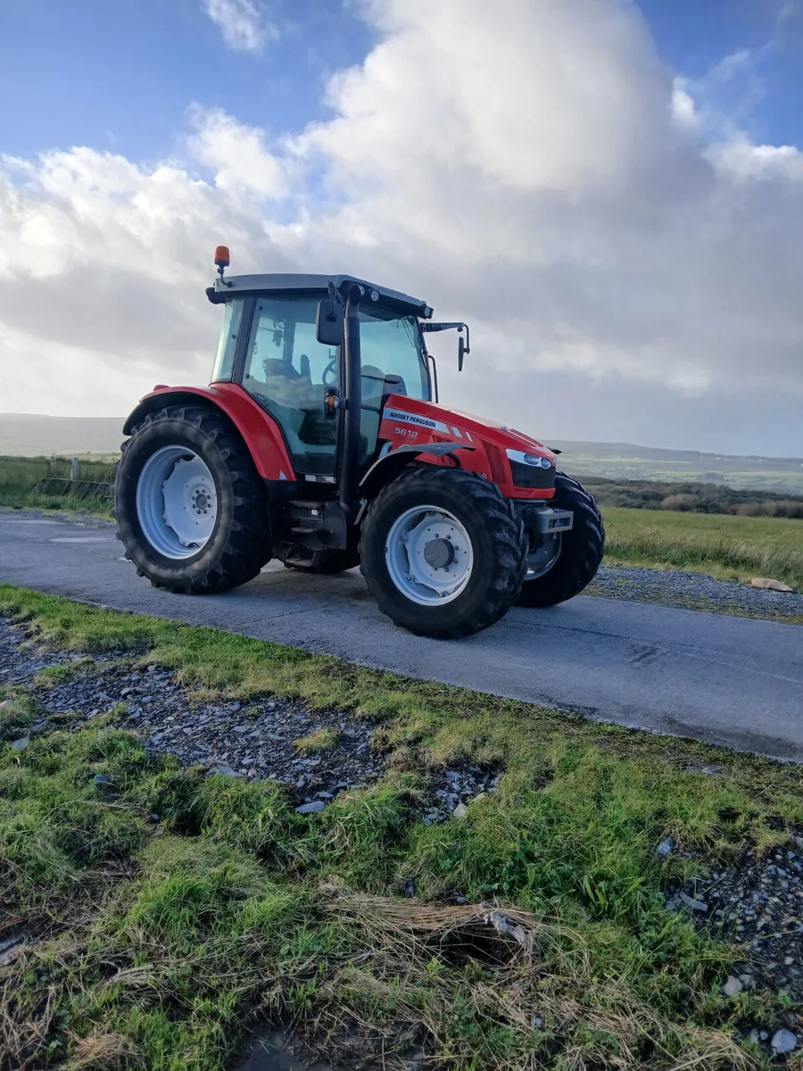 Massey Ferguson 5612 - Image 3