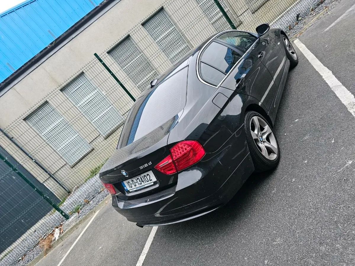 BMW 318 D - Image 1