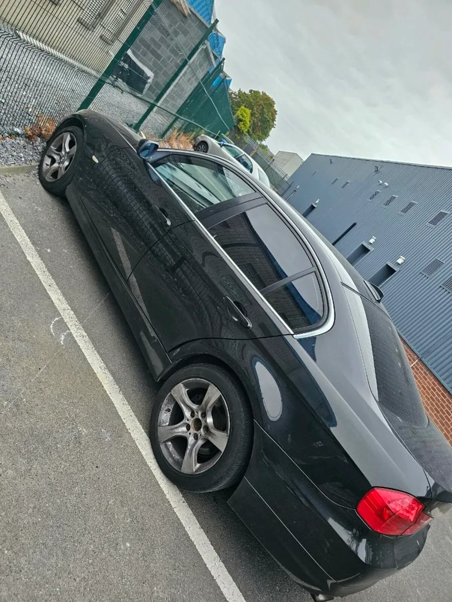 BMW 318 D - Image 2