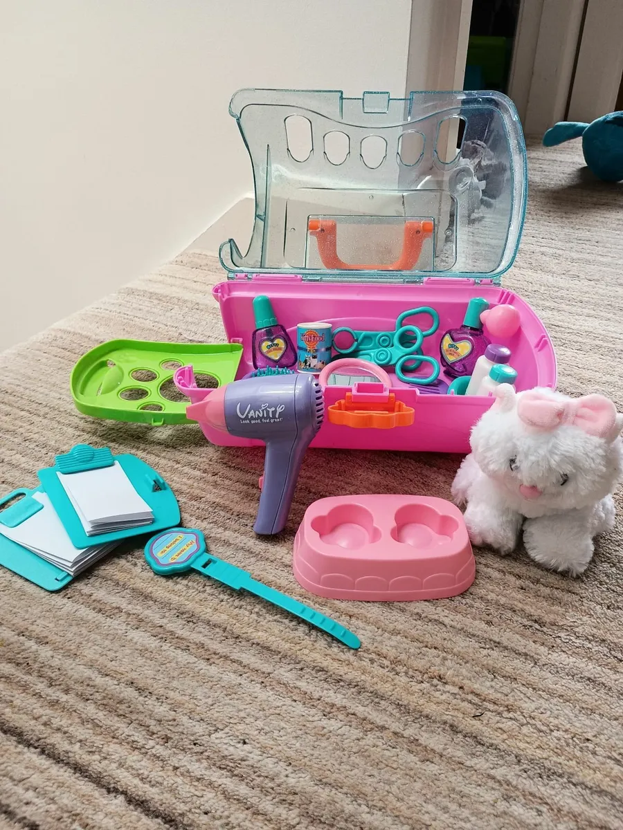 Pet Salon