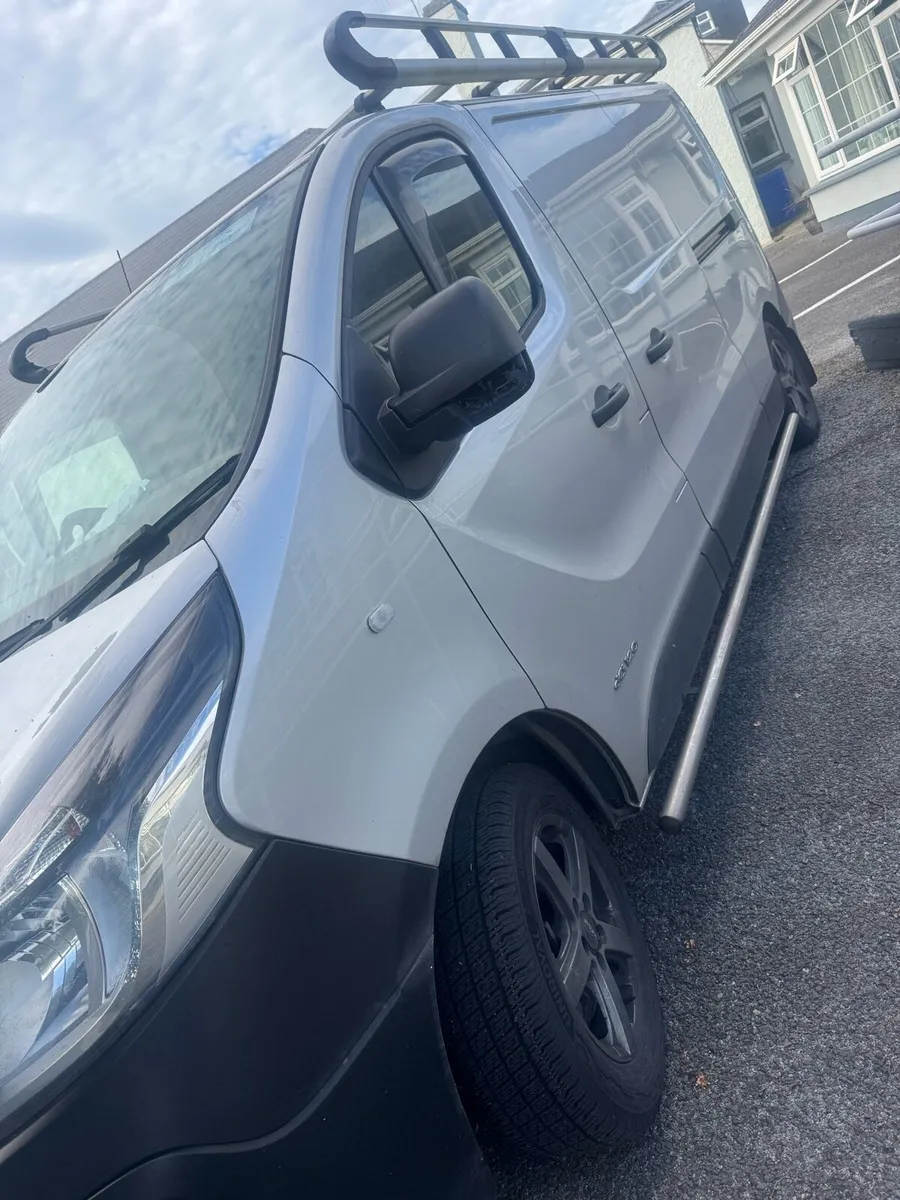 NISSAN NV300 - Image 4