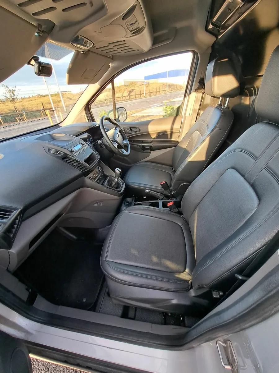 Ford Transit SWB 2019 - Image 4