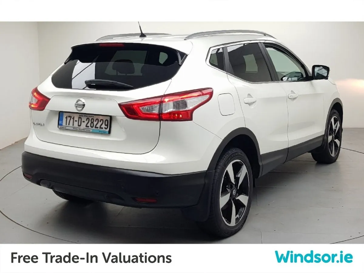 Nissan QASHQAI 1.2 PET SV Premium - Image 4