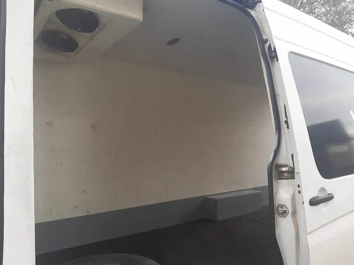 142 Crafter lwb DOE 10/26 TAX 11/25 PRICE 4650 EUR - Image 4