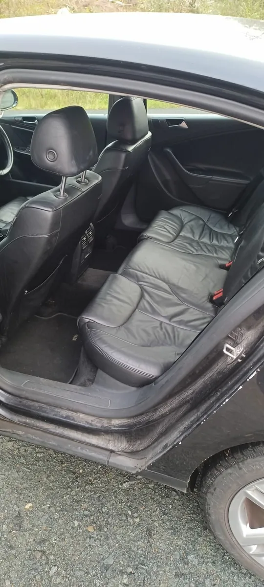 Volkswagen Passat 2010 Highline - Image 3