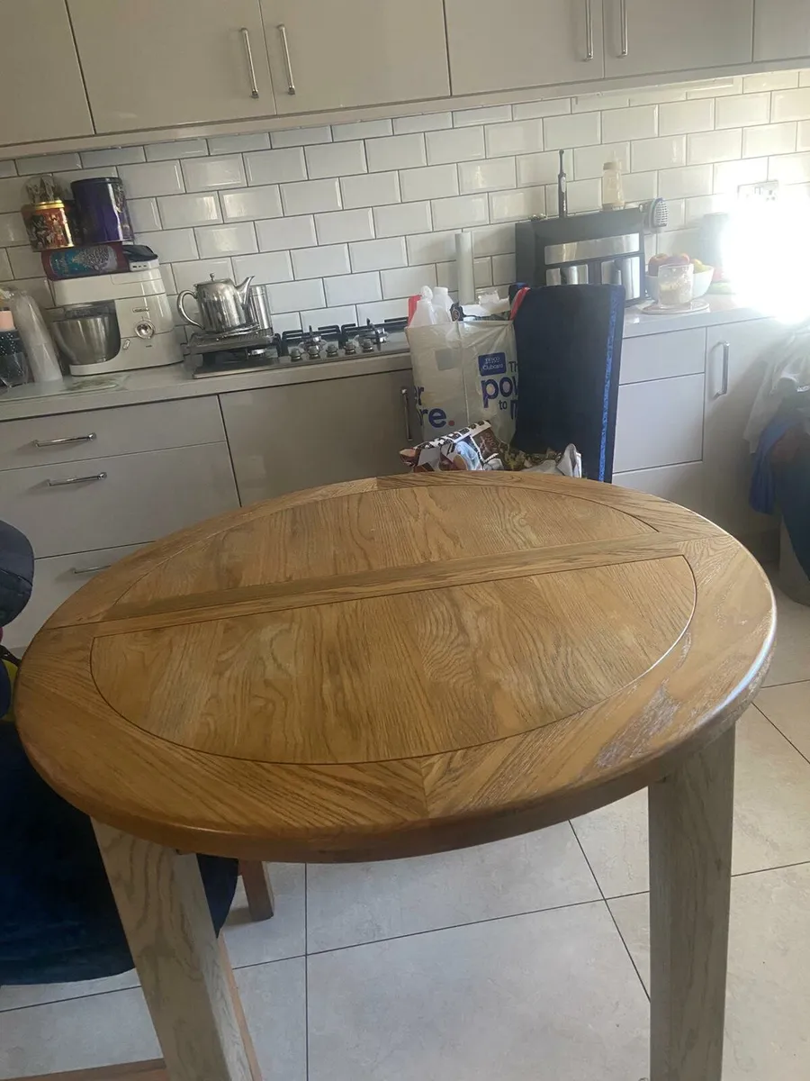 Kitchen table - Image 2