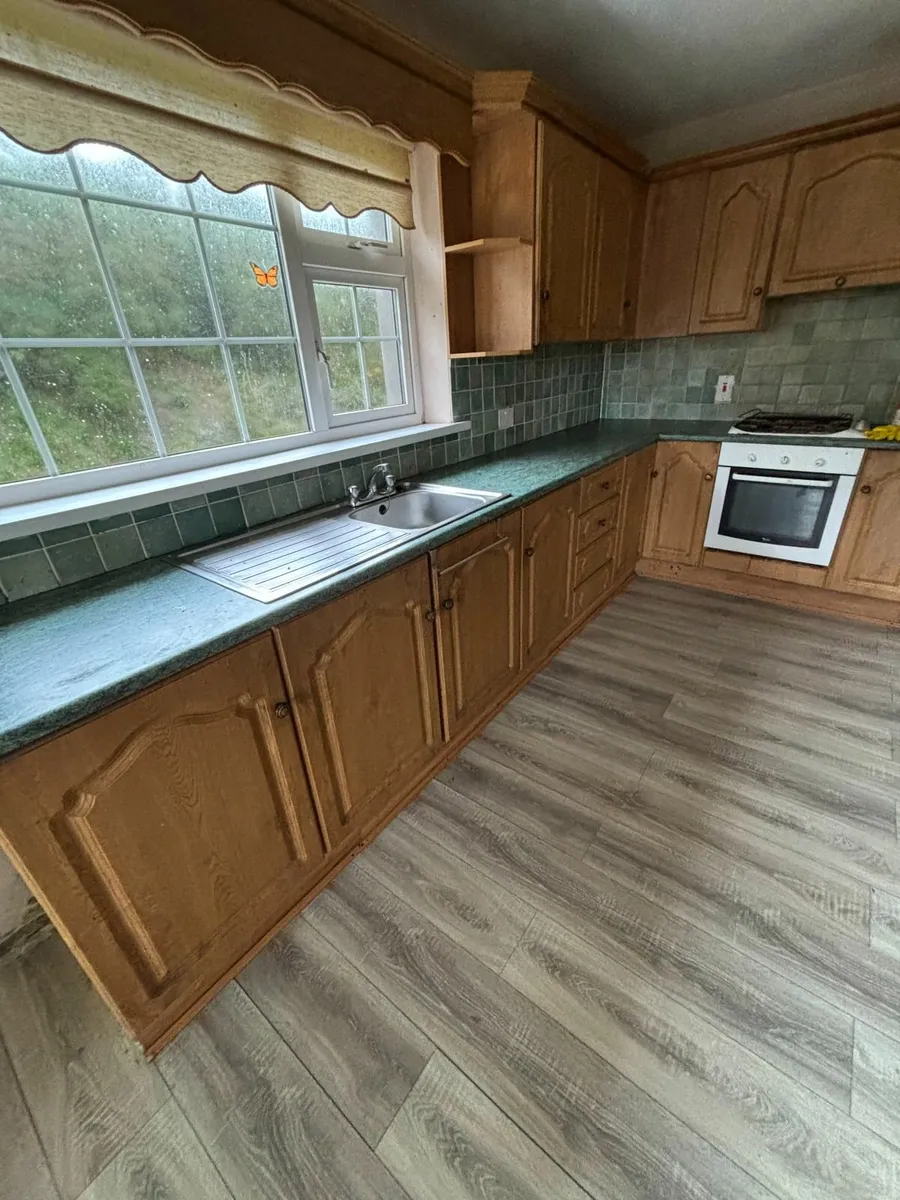 Kitchen - Counter and units