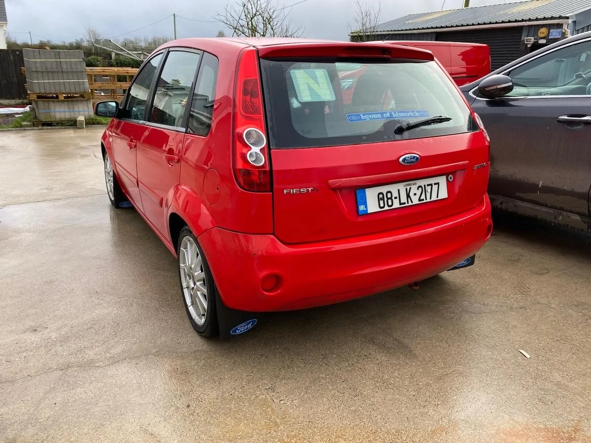 Ford Fiesta 2008 - Image 2